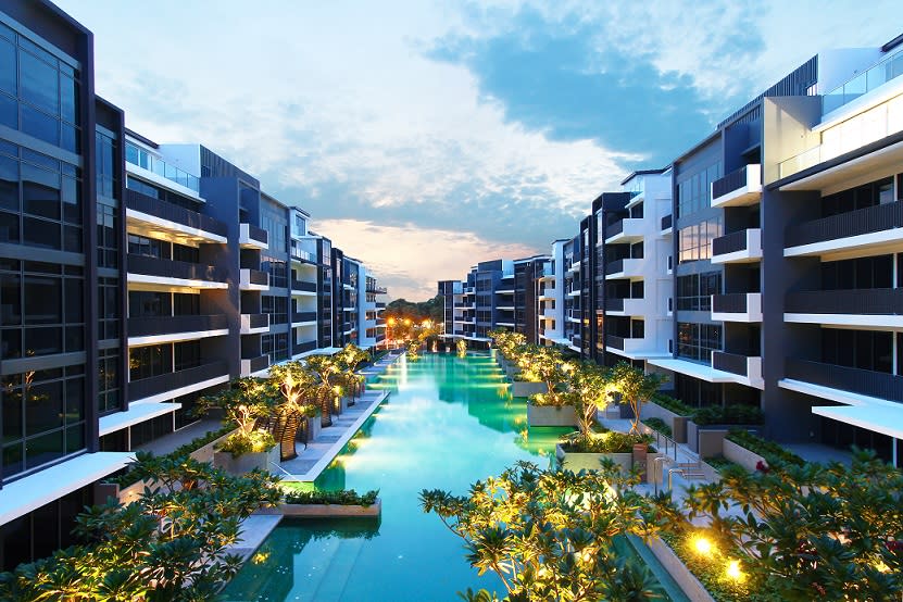 Swan & Maclaren was the architect for the 380-unit private condo Stratum at Pasir Ris