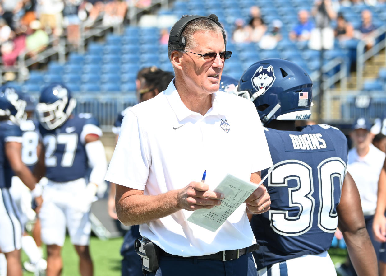 Connecticut Huskies head coach Randy Edsall