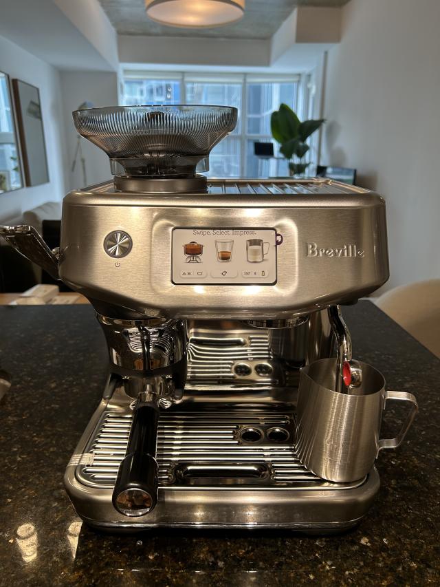 16 Best Espresso Machines, According to Coffee Experts 2023: Nespresso,  Chefman, Breville, De'Longhi