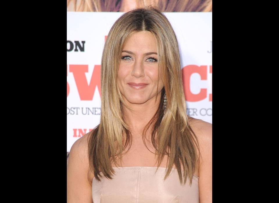 LOS ANGELES, CA - AUGUST 16:  Actress Jennifer Aniston arrives at the premiere of Miramax's 'The Switch' held at Arclight Hollywood at the Cinerama Dome on August 16, 2010 in Los Angeles, California.  (Photo by Jason Merritt/Getty Images)