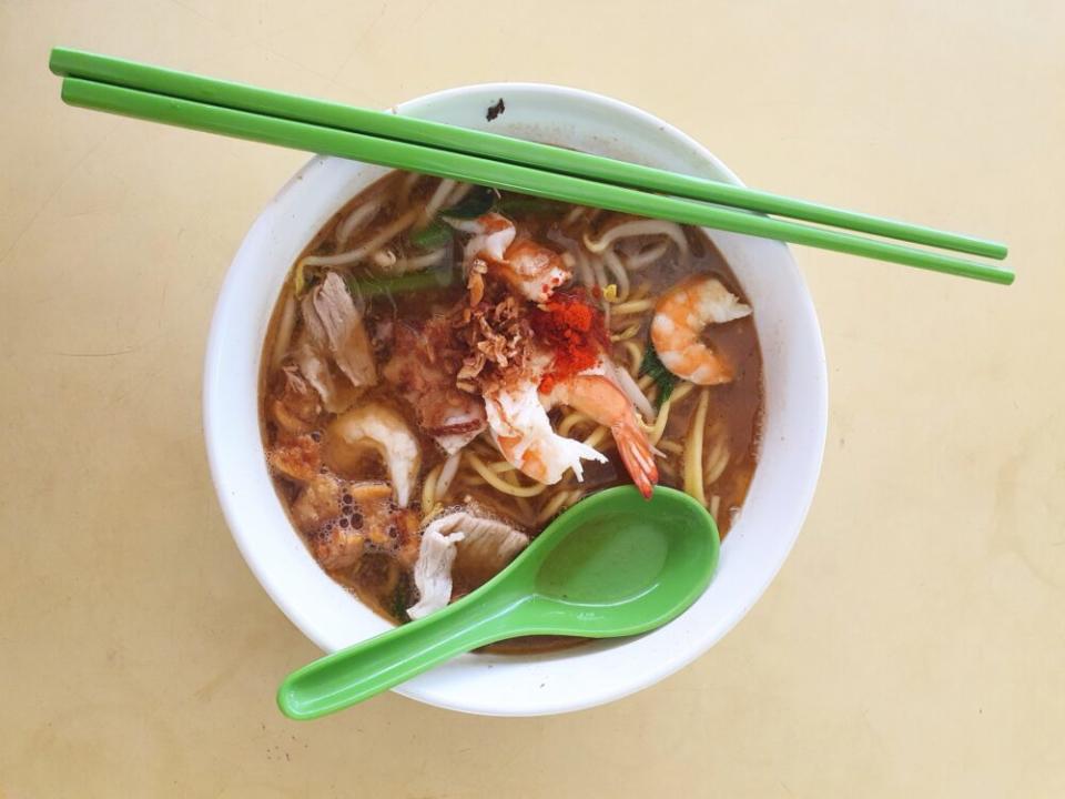 Pasar 16 @ Bedok South - Bedok South Love Heart Prawn Mee Soup bowl