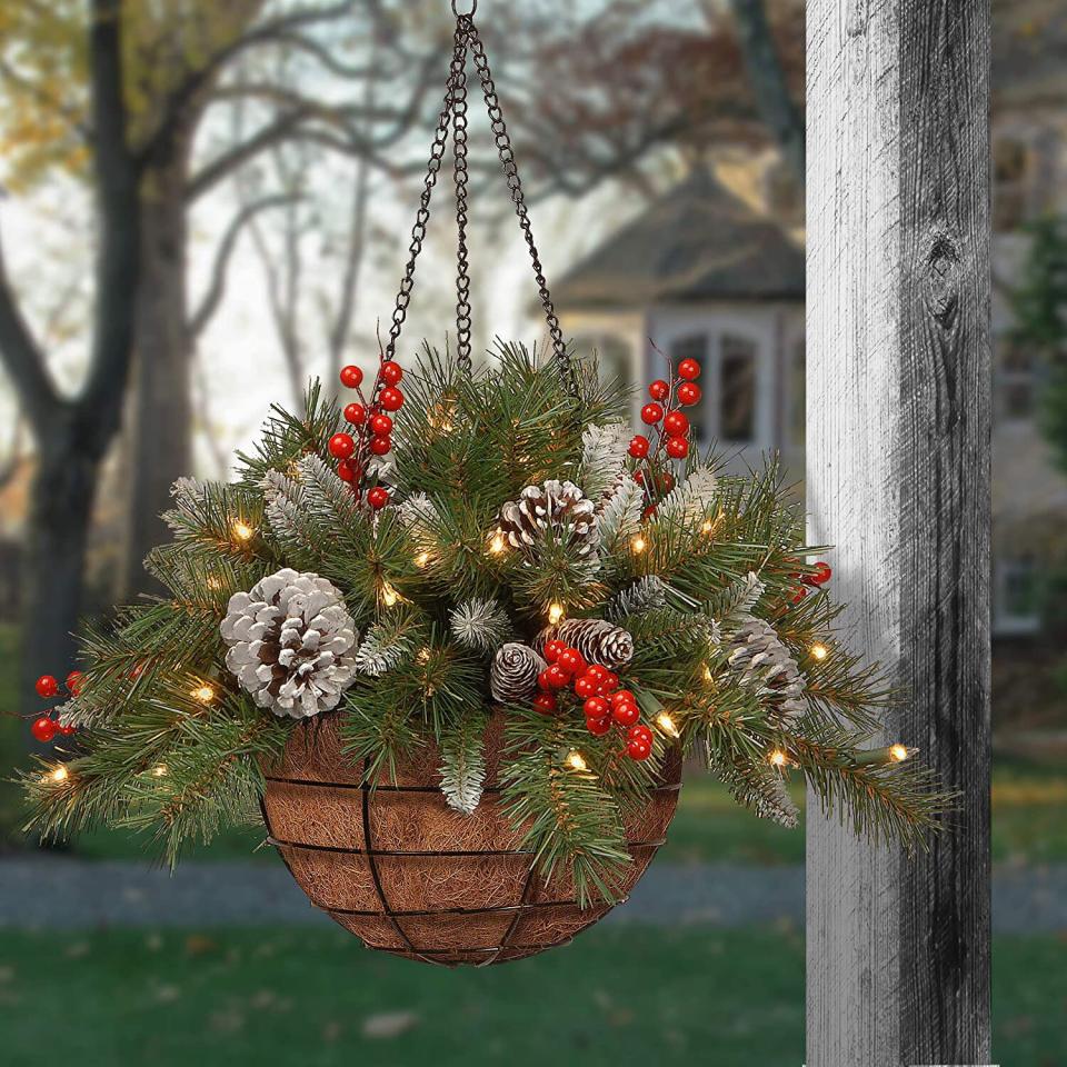 National Tree Company Pre-Lit Artificial Christmas Hanging Basket