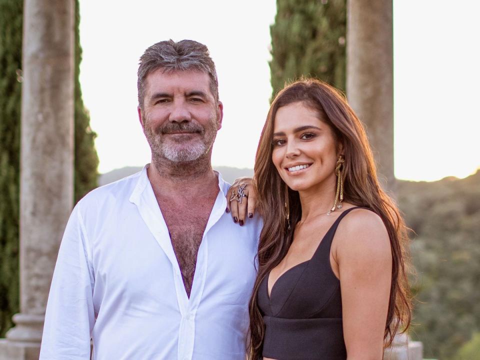 Simon Cowell et Cheryl Cole sur 'The X Factor' en 2017 (Dymond/Thames/Syco/Shutterstock)