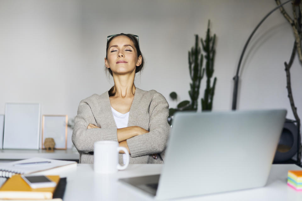 El mindfulness es una técnica de autoconocimiento y conciencia emocional que cada vez más empresas utilizan para aumentar la productividad de sus plantillas. Foto: Getty Creative