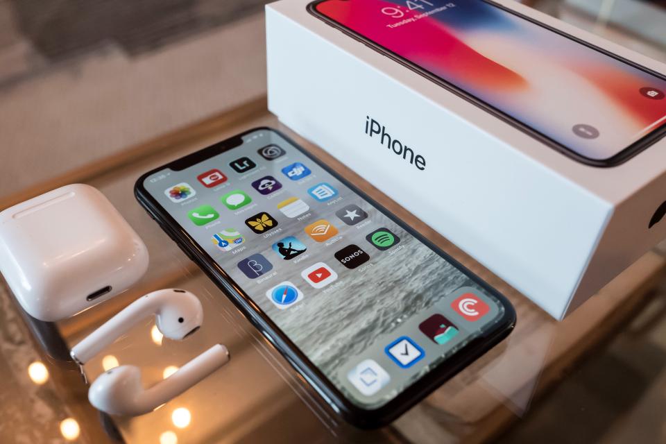 Previous iPhone devices have dropped 40% in value upon the release of a new model. Photo: Drew Coffman/Unsplash