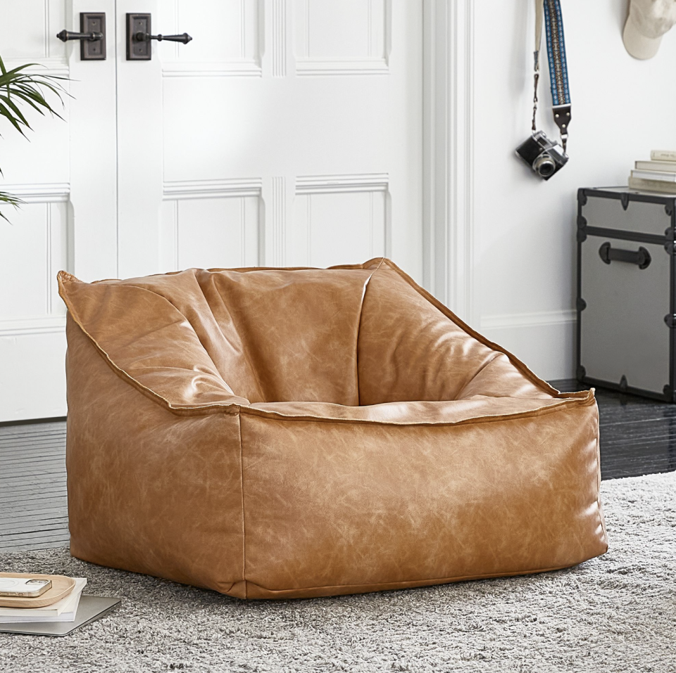 <p><a href="https://go.redirectingat.com?id=74968X1596630&url=https%3A%2F%2Fwww.pbteen.com%2Fproducts%2Fvegan-leather-modern-lounger&sref=https%3A%2F%2Fwww.goodhousekeeping.com%2Fhome-products%2Fg46316790%2Fcomfiest-lounge-chairs%2F" rel="nofollow noopener" target="_blank" data-ylk="slk:Shop Now;elm:context_link;itc:0;sec:content-canvas" class="link ">Shop Now</a></p><p>Modern Lounger</p><p>pbteen.com</p><p>$299.00</p>