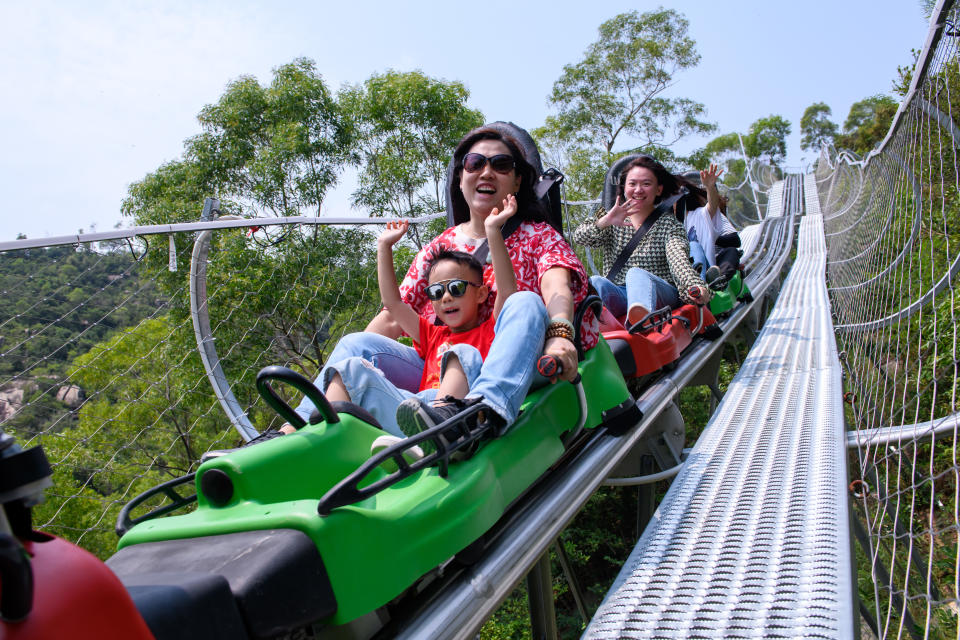 珠海旅遊｜石景山觀光索道套票優惠！最平人均$70.1起纜車登頂俯瞰珠海全貌、日落飛車刺激落山｜Yahoo購物節