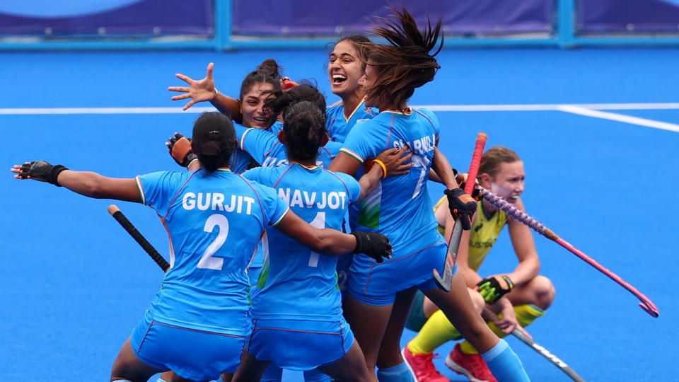 Tokyo 2020 Olympics - Hockey - Women - Quarterfinal - Australia v India - Oi Hockey Stadium, Tokyo, Japan - August 2, 2021. Players of India celebrate after winning their match. REUTERS/Bernadett Szabo