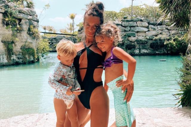 La foto de Camila Homs con sus hijos de vacaciones en Playa del Carmen que titul&#xf3;: &quot;Mi vida&quot;