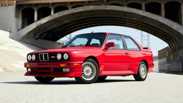 First Drive of a Future Icon: 2001 BMW M3