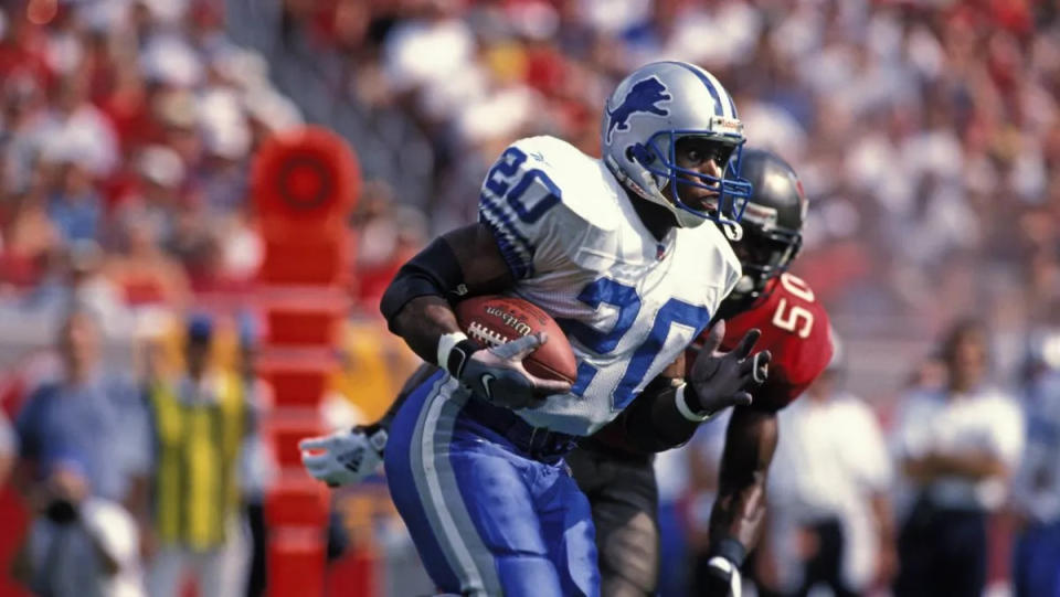 Nov 22,1998; Tampa,FL, USA; FILE PHOTO; Barry Sanders of the Detroit Lions in action against the Tampa Bay Buccaneers at Raymond James Stadium. The Lions won 28-25. Credit: Photo By USA TODAY Sports