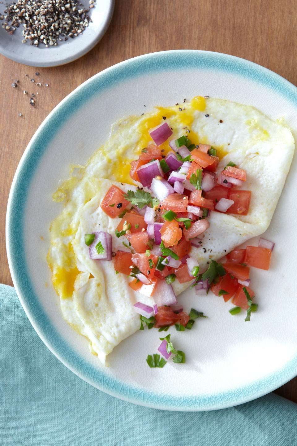 EGG-WHITE OMELET WITH PICO DE GALLO