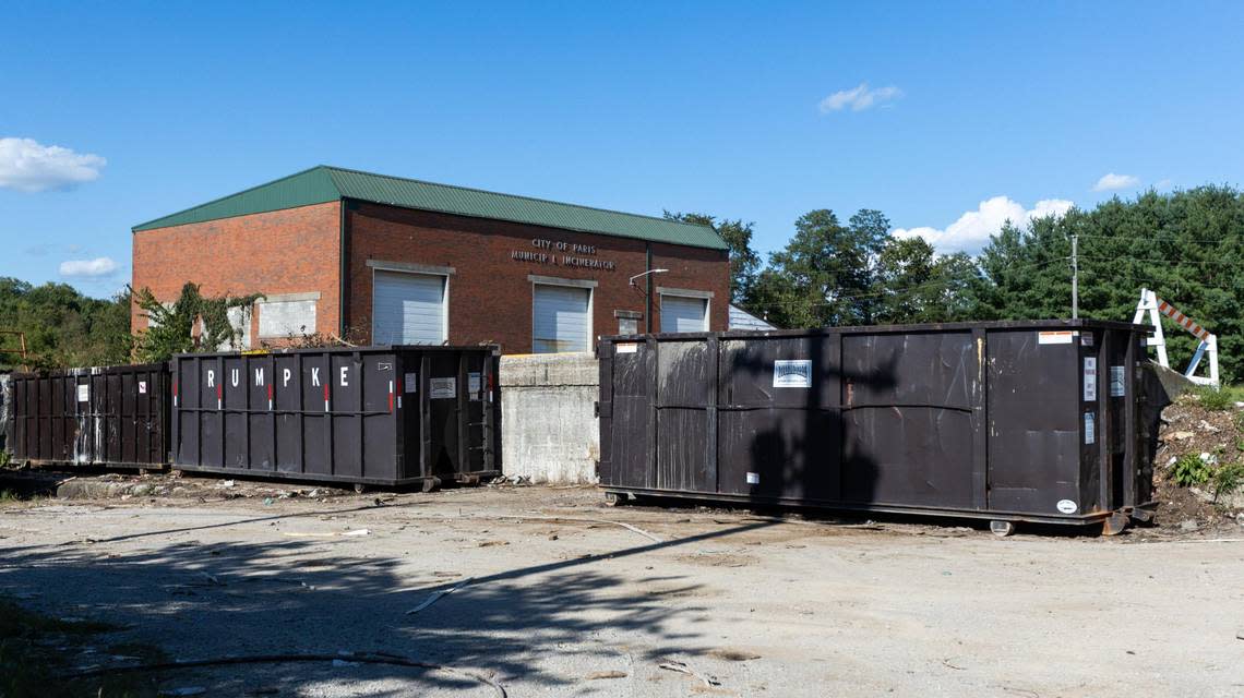 Gov. Andy Beshear announced $2 million grant on September 12, 2022 to relocate the dump in the city of Paris away from residential areas. Marcus Dorsey/mdorsey@herald-leader.com