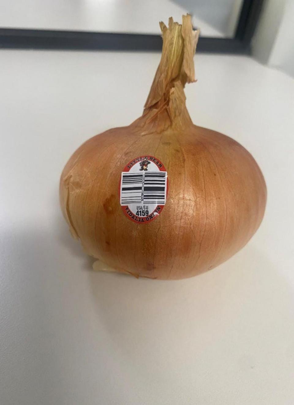 This FDA picture shows the label on the Vidalia onions recalled last week by A&M Farms after deliveries to Publix and Wegman's grocery stores.