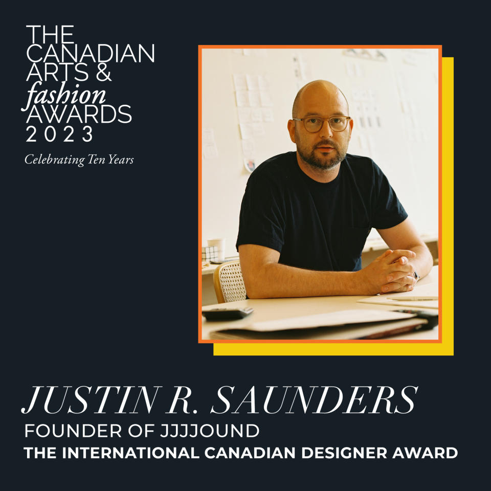 Justin R Saunders