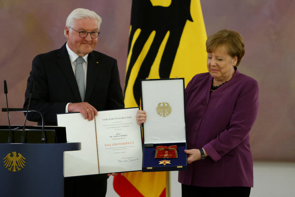 Frank-Walter Steinmeier hat Angela Merkel mit dem 