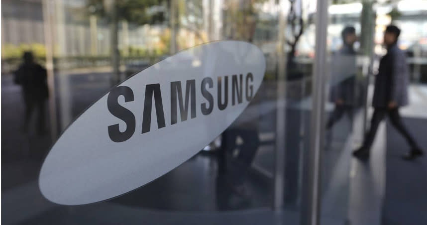 記憶體晶片製造龍頭南韓三星（Samsung）終於宣布記憶體減產，市場認為是記憶體市況底部浮現的訊號。（圖／美聯社）