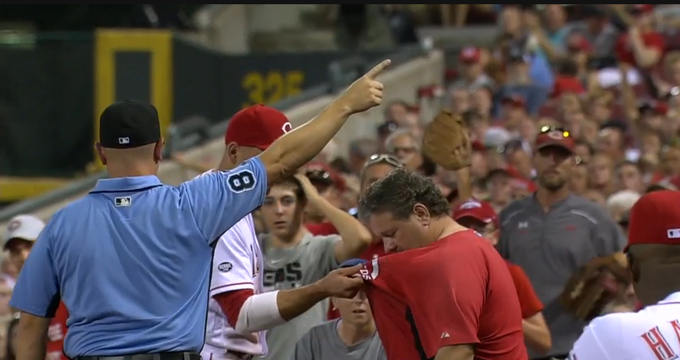 Joey Votto took batting practice in a Black Lives Matter shirt