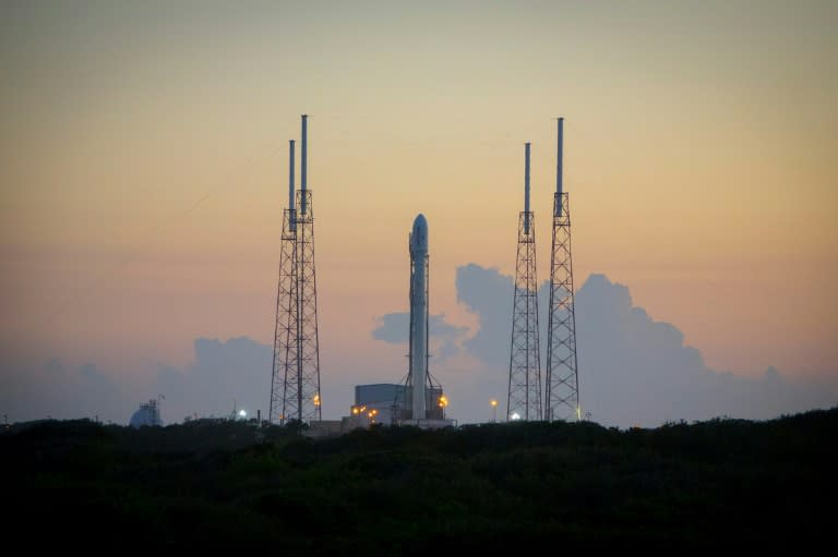 The Falcon 9 rocket on December 16, 2015 in Cape Canaveral -- SpaceX has managed to successfully land the first stage of its Falcon 9 rockets three times before