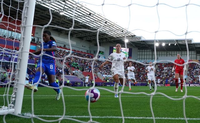 Grace Geyoro scores her second of three goals against Italy