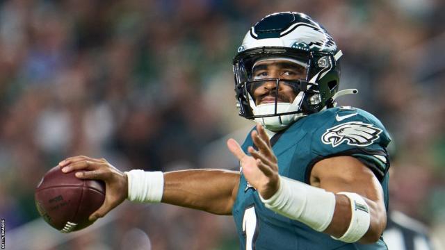 Minnesota Vikings 28-34 Philadelphia Eagles: Jalen Hurts rushes