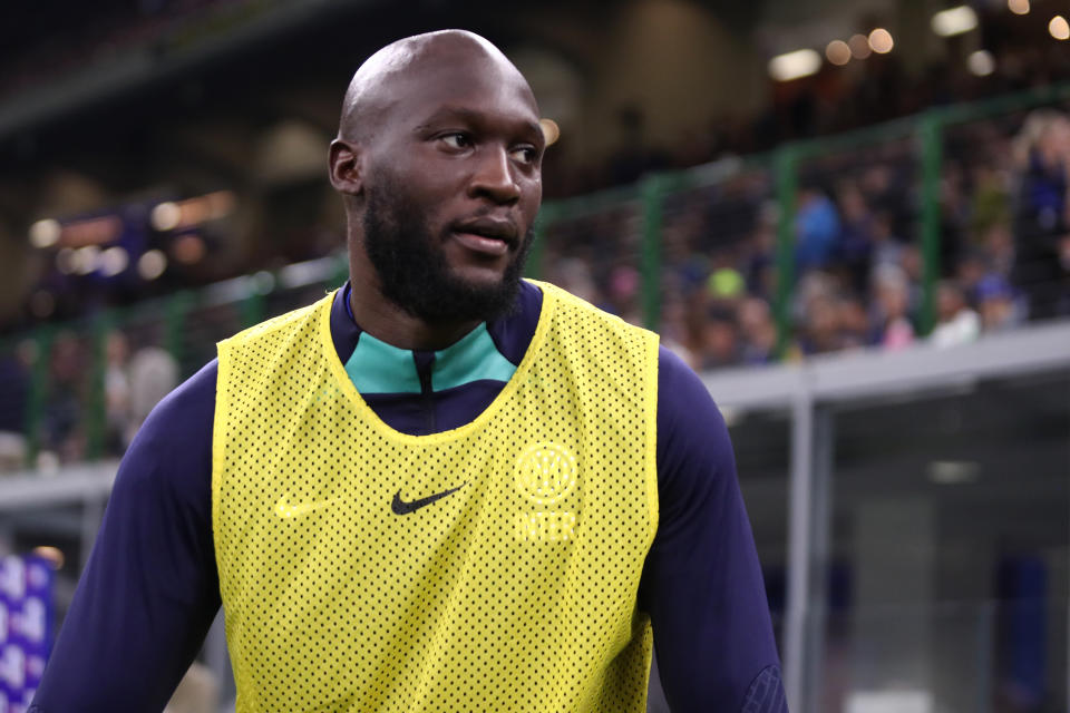 STADIO GIUSEPPE MEAZZA, MILANO, ITALY - 2022/10/29: Romelu Lukaku of Fc Internazionale looks on during the Serie A football match between Fc Internazionale and Uc Sampdoria. Fc Internazionale wins 3-0 over Us Sampdoria. (Photo by Marco Canoniero/LightRocket via Getty Images)