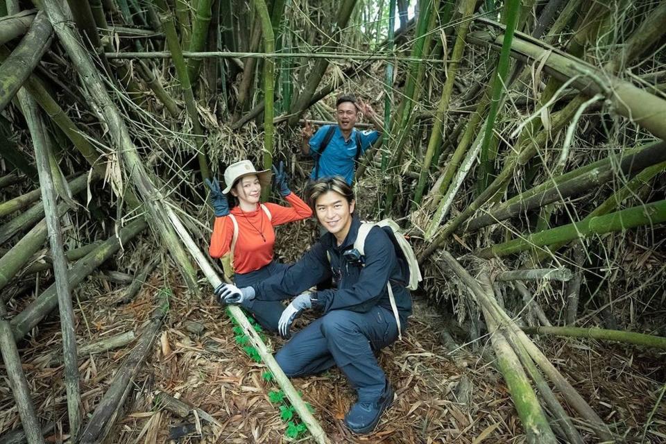 為陳柏霖《極島森林2》當嘉賓，徐若瑄在山上辛苦完成任務。（翻攝徐若瑄IG）