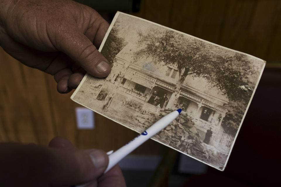 The Wider Image: The Legacy of "King Cotton" in the American South