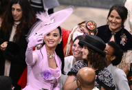 <p>LONDON, ENGLAND - MAY 06: Katy Perry takes selfies with guests during the Coronation of King Charles III and Queen Camilla on May 06, 2023 in London, England. The Coronation of Charles III and his wife, Camilla, as King and Queen of the United Kingdom of Great Britain and Northern Ireland, and the other Commonwealth realms takes place at Westminster Abbey today. Charles acceded to the throne on 8 September 2022, upon the death of his mother, Elizabeth II. (Photo by Gareth Cattermole/Getty Images)</p> 