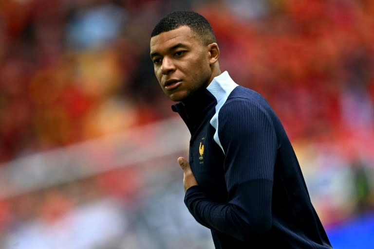 Kylian Mbappe has called on French voters to turn out and vote against the far-right National Rally (OZAN KOSE)