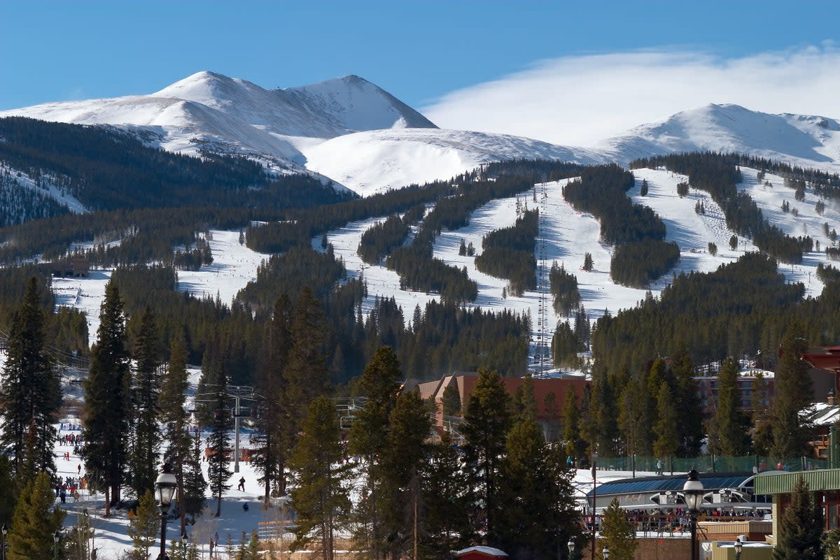 Cali goggle tans, a Wyoming winter wonderland and the champagne powder of Colorado await skiers in the USA  (Getty Images)