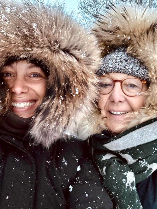 Laura Madrueño y su madre