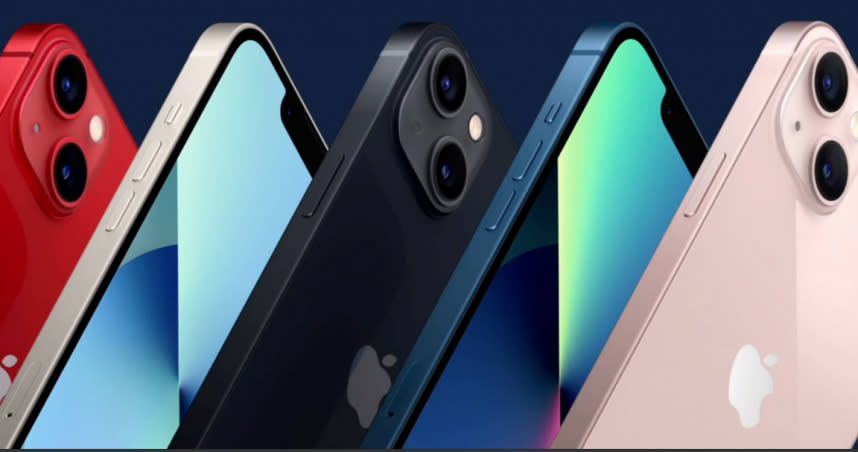 iPhone 13／13mini機身有粉紅、藍色、午夜色、星光色以及紅色可選。（圖／翻攝自Apple）