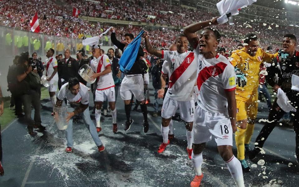 Peru celebrate becoming the final country to qualify for the World Cup - LatinContent WO