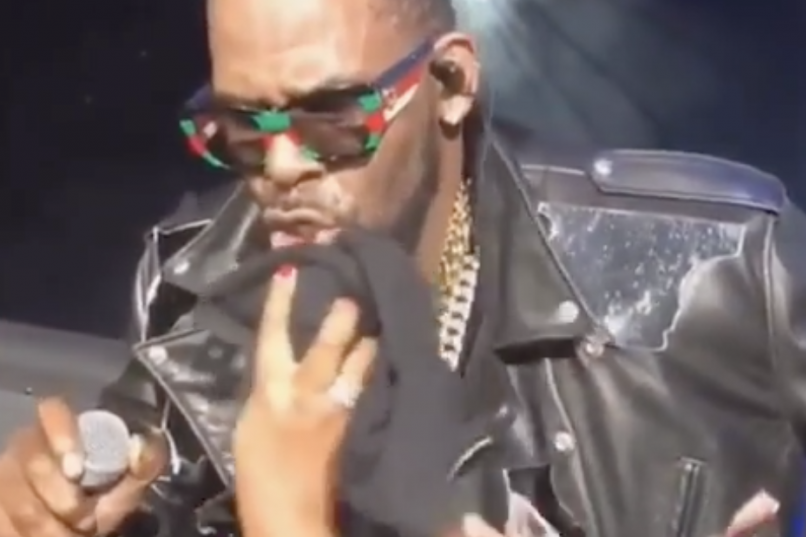 A mob of women were screaming, waving, cheering him on, wiping his sweat as instructed through R Kelly’s breathy warbling: Facebook