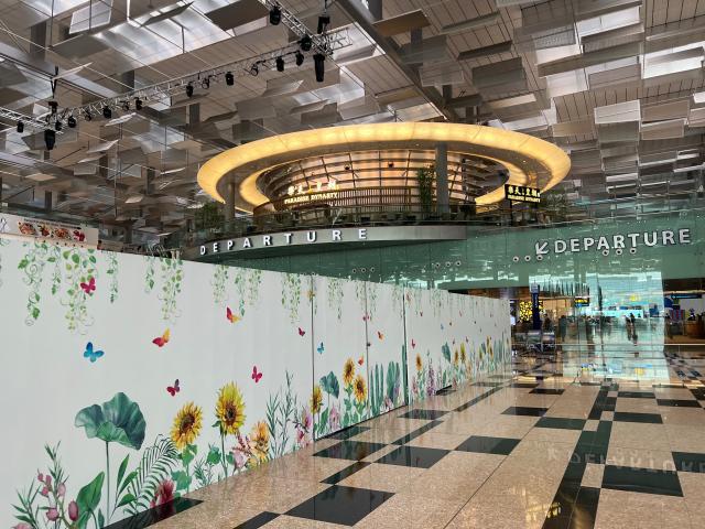 Changi Airport's Terminal 4 Theatre of experience