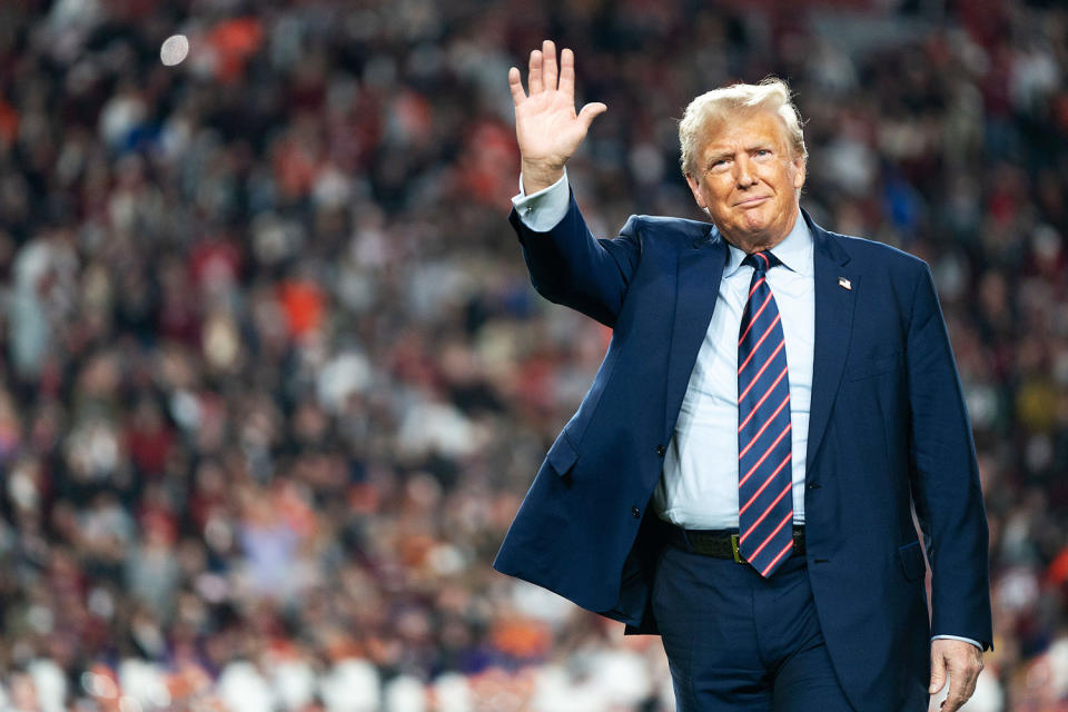 Image: Donald Trump Attends The Palmetto Bowl In South Carolina As He Campaigns For President (Sean Rayford / Getty Images)