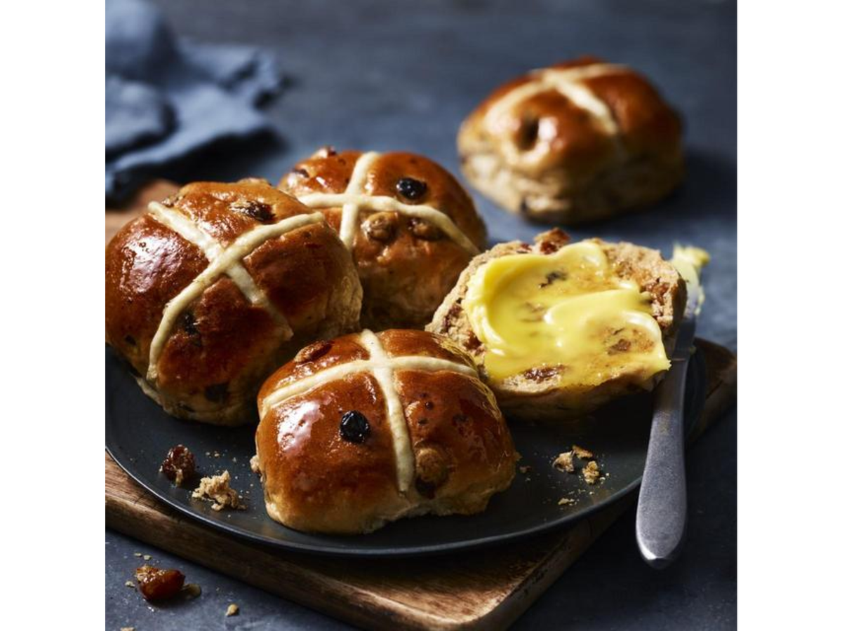 M&S luxury hot cross buns (Ocado)