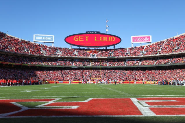 Chiefs fans from Texas travel to KC for the AFC Championship Game 