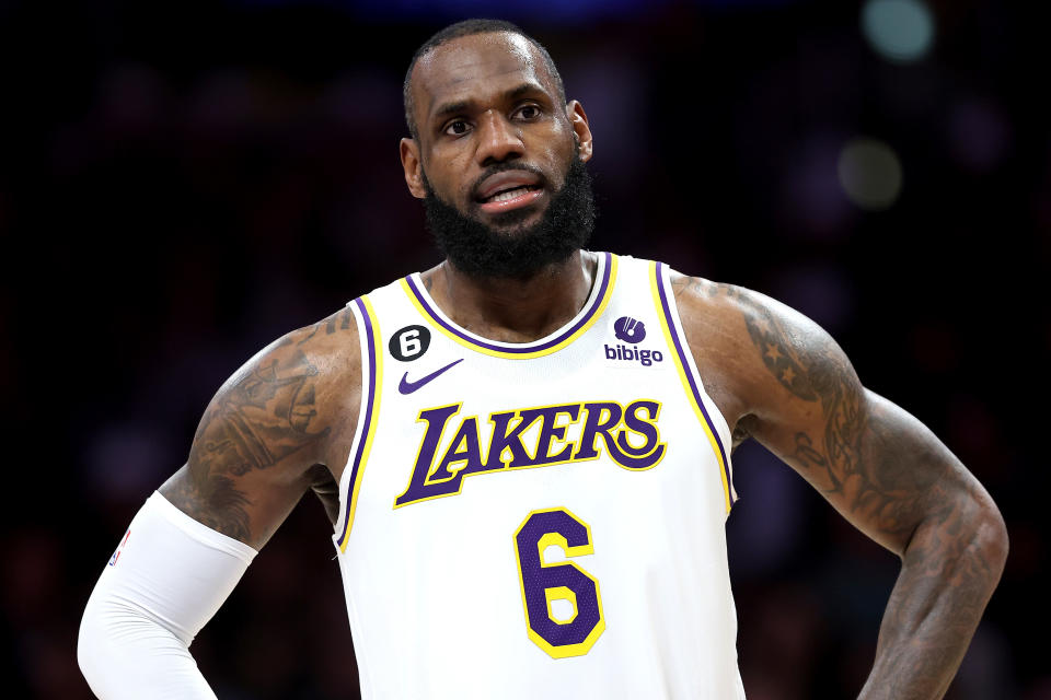 LOS ANGELES, CALIFORNIA - JANUARY 15: LeBron James #6 of the Los Angeles Lakers watches during the second half of a game against the Philadelphia 76ers at the Crypto.com Arena on January 15, 2023 in Los Angeles, CA Note to Users: By downloading or using this photo, you expressly acknowledge and agree to be bound by the terms of the Getty Images License Agreement.  (Photo by Sean M. Huffey/Getty Images)