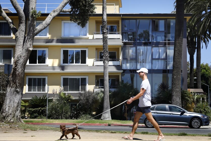 SANTA MONICA, CA - AUGUST 30, 2022: An ocean front condominium building in Santa Monica where appellate justice Tricia Bigelow bought a top-floor, ocean view condo in 2015. Tom Girardi was having an extramarital affair with Bigelow and he wired her $300,000 in client money at the time she closed on the condominium, photographed on Tuesday, August 30, 2022. (Christina House / Los Angeles Times)