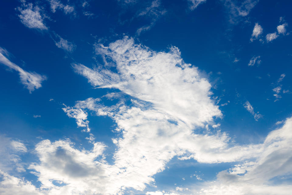 <font size="5"> A medium-sized cumulus cloud weighs about the same as 80 elephants. </font>