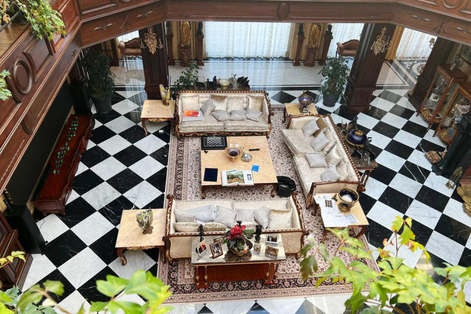 An overhead view of a living area.  (Izvestia)