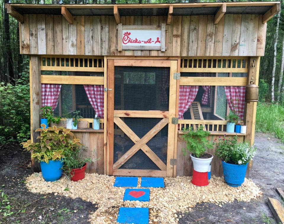 Old-Fashioned Country Chicken Coop