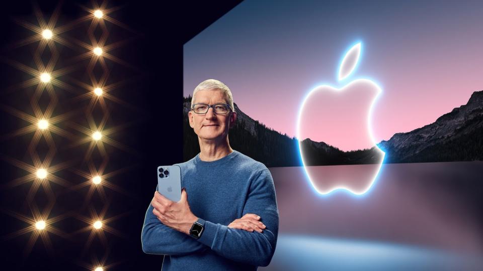 Apple-Chef Tim Cook stellt das neue iPhone 13 Pro vor.