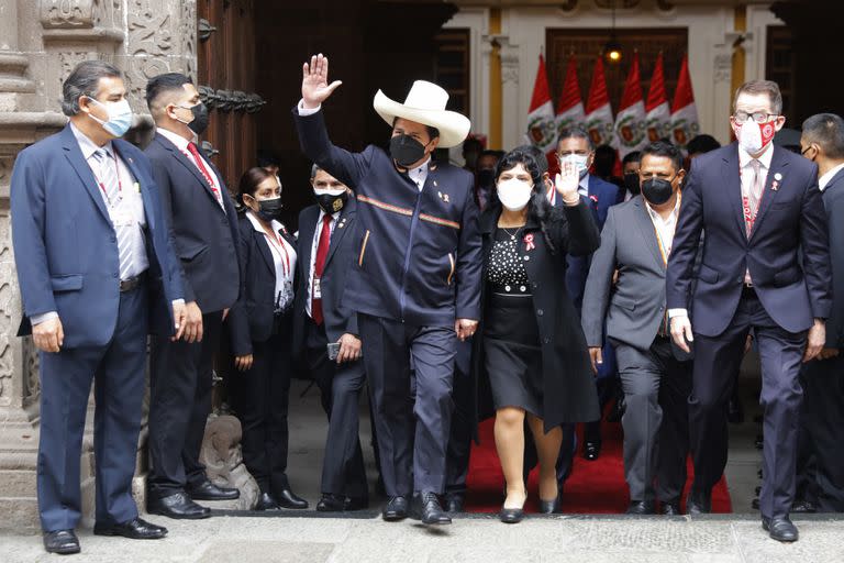 Pedro Castillo y su mujer durante los actos de asunción en Lima