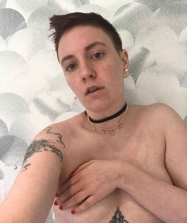 … die sympathische „Girls“-Schöpferin Lena Dunham inzwischen dafür bekannt ist, die Grenzen des guten Geschmacks nicht immer ganz so ernst zu nehmen! (Bild: Instagram/lenadunham)