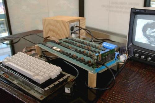 Photos: Fully functional Apple-1 computer from 1976 is up for auction