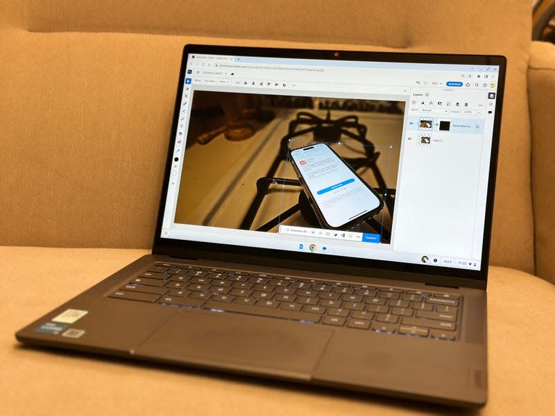 The Chromebook Plus can run Photoshop on the web, but then again, so can older Chromebooks. - Photo: Kyle Barr / Gizmodo