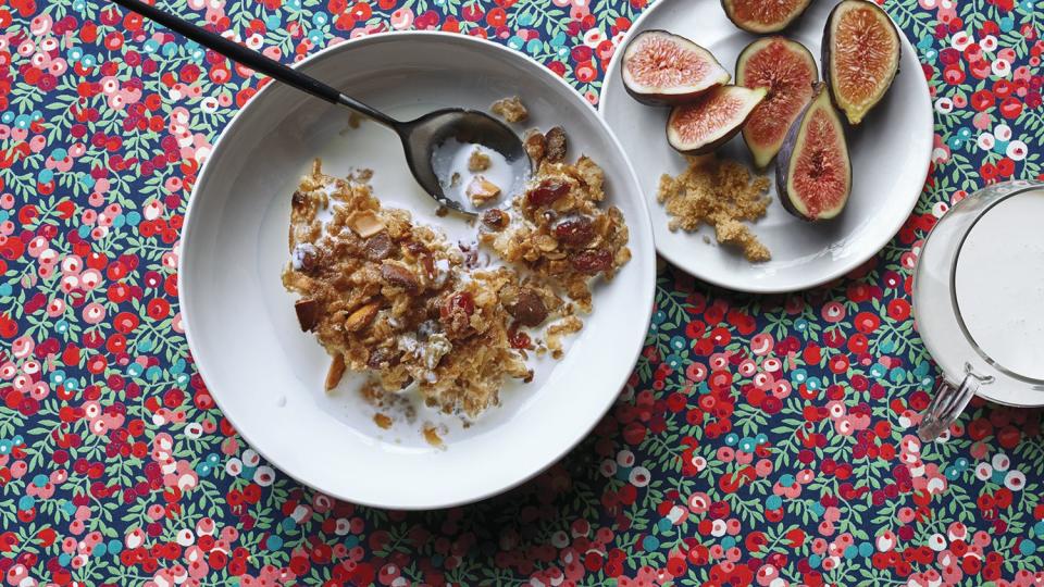 Baked Oatmeal With Cranberries and Almonds